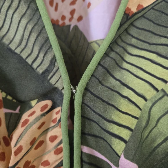 Farm Rio Banana Leaves V-Neck Mini Dress - Picture 4 of 14